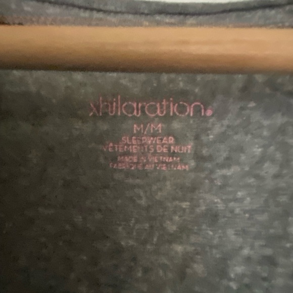XHILIRATION SLEEP-WARE GRAY SOFT SHIRT SIZE M - Picture 2 of 3